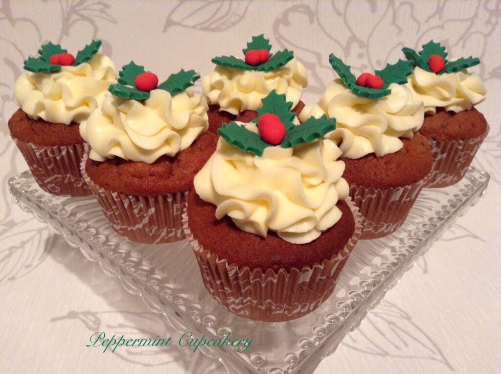 #christmascupcakes