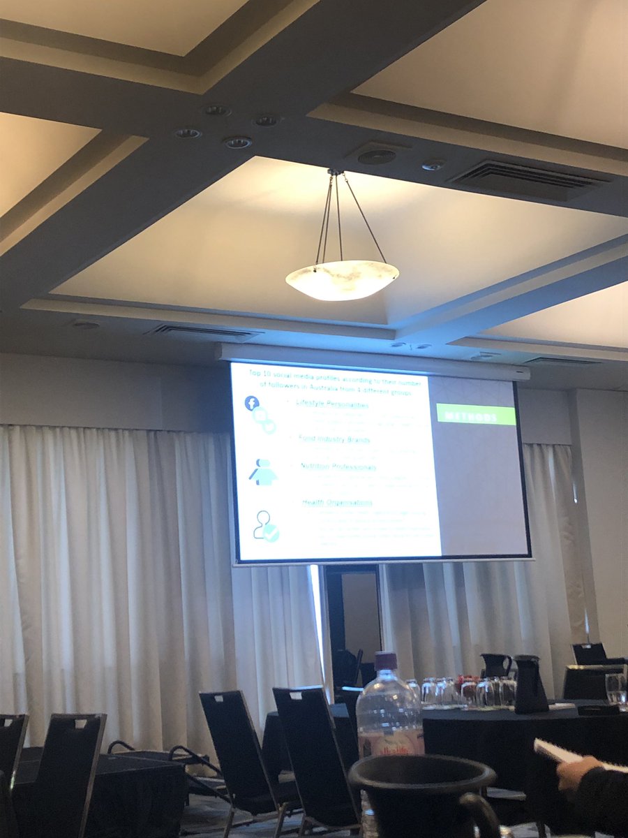 Tracey Tracy mccaffrey <a href="/DrTMcCaffrey/">Assoc./Prof Tracy McCaffrey (she/her)</a> caffrey presenting about how too do an engaging and concise , error freee social media post. Thanks Tracy - I understood perfectly 😉.  #NutSocAus <a href="/nutsocaus/">NSA</a>