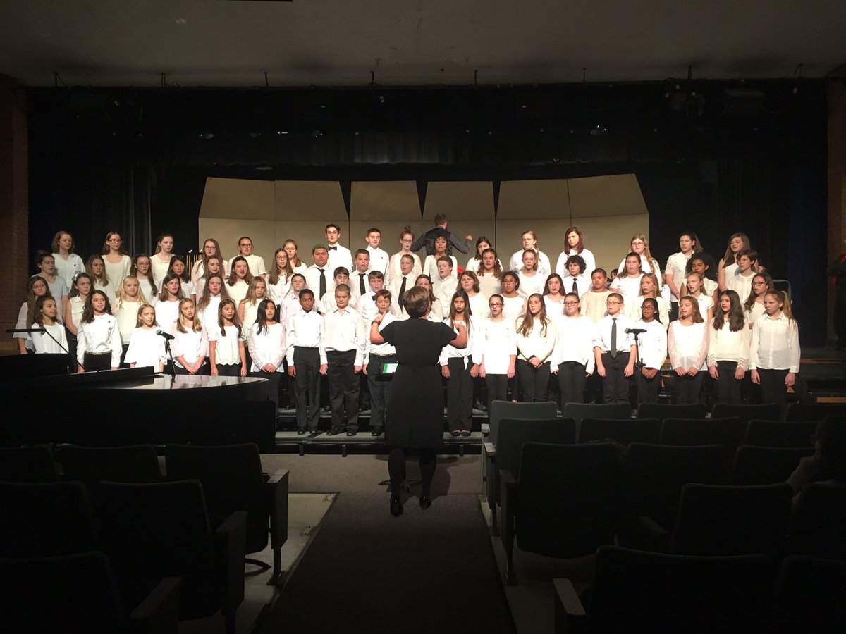 MsKirschner's tweet image. Two snowed out concerts can’t stop these singers!!!!! Come join us at Kittatinny HS for the SCJHBC Concert at 7pm! Shoutout to our 9 chargers representing our school!!! 

@LPSchargers