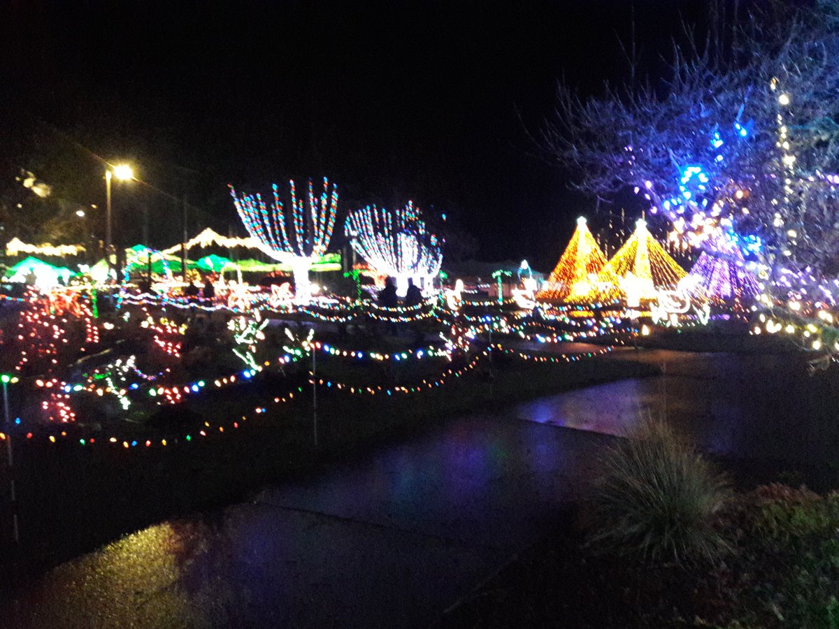 Warm Beach Camp tweet media