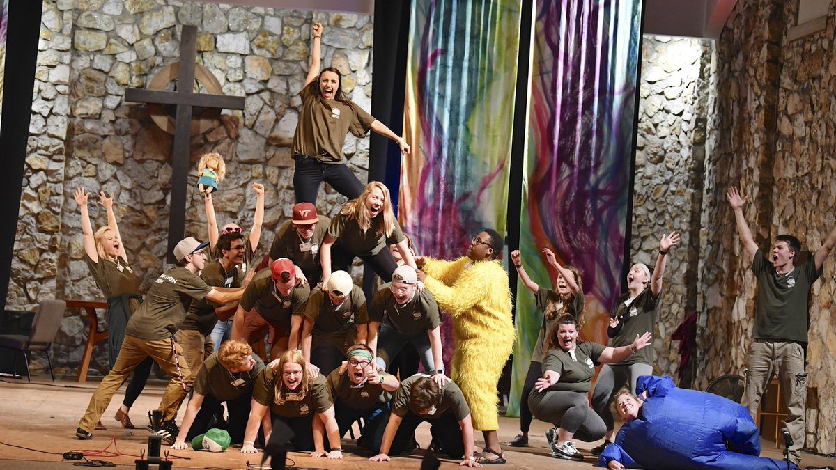 Montreat's tweet photo. Summer Staff applications are open now! If you're looking to spend 10 weeks working and playing hard in the mountains, learn more at https://t.co/mZw78MCbEr. https://t.co/YxmNXdoXxE