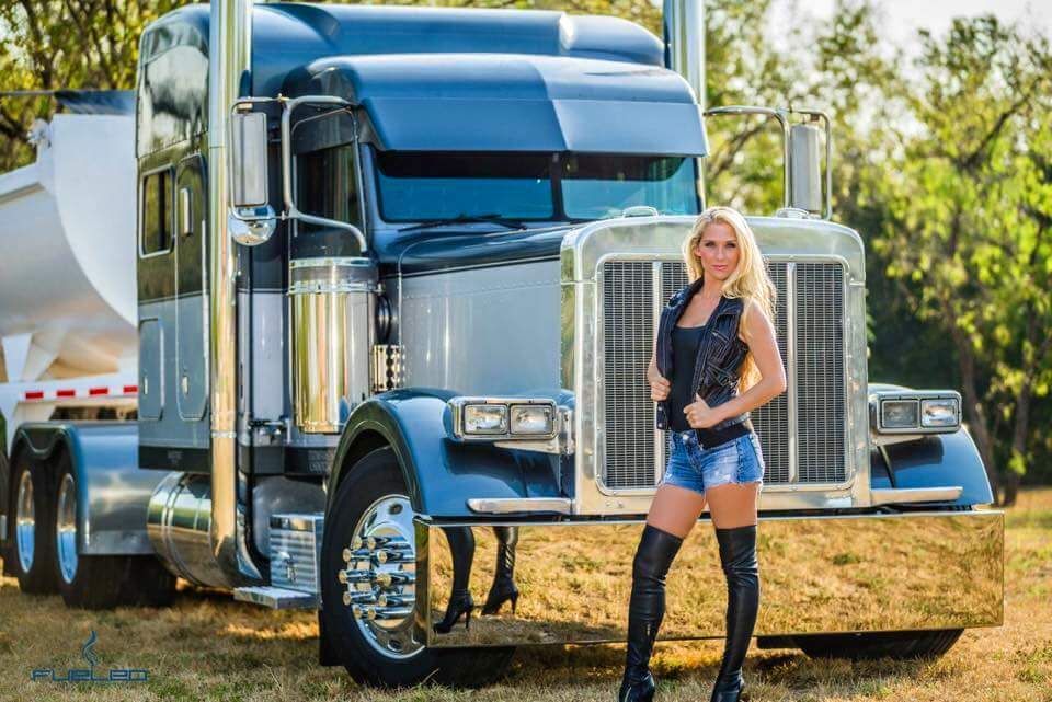 Ain't nothin more beautiful in the world then a woman who can handle 80,000 pounds. She can gimme a ride anytime!!

#truckerbabe #truckdrivers #trucker #truckers #ClassA #OTR #CDL #chrome #lifeontheroad