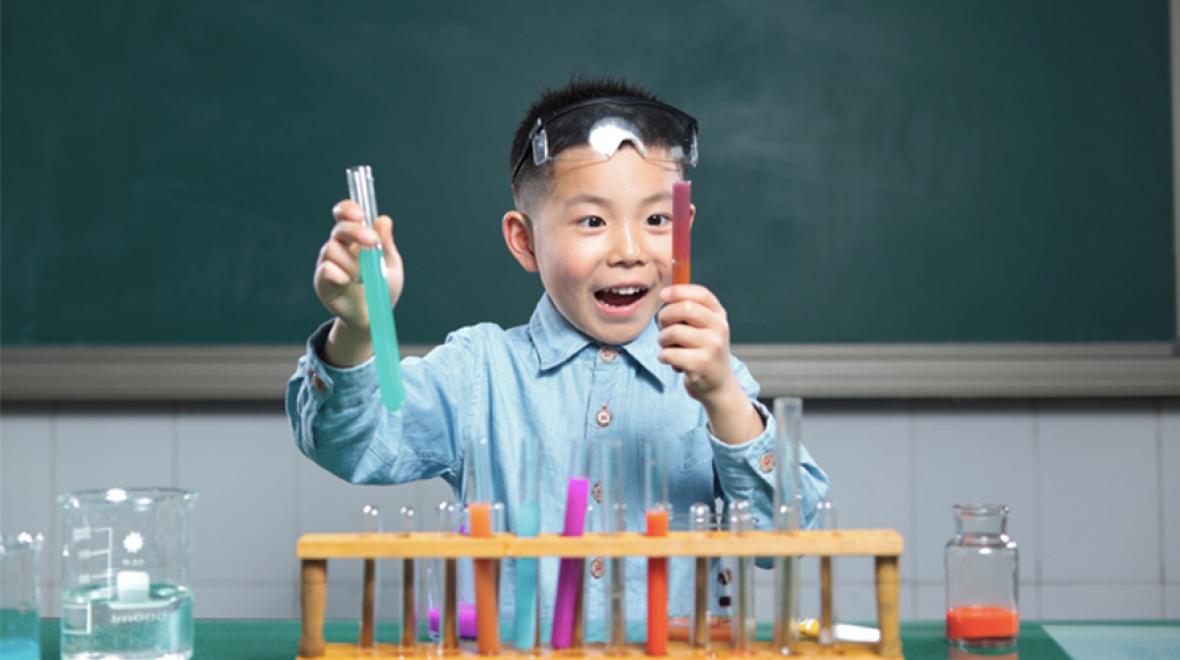 KidsQuestCM's tweet photo. Have you tried getting your kids interested in science? Here's the tip: it's a lot easier than you may believe. 

Discover simple ways to get your child interested in science at an early age. 
https://t.co/7FuXTogWCn    via  @ParentMap 
#KidsQuest #Science  #YoungScientist https://t.co/5in5VxZV4R