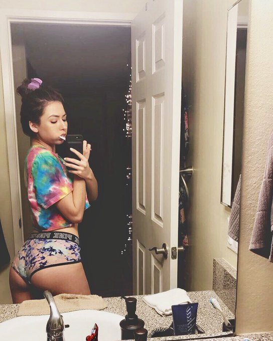 Sup https://t.co/w8Qn4dqVpR<a href="/tag/wonderwoman"class="tags"><span>#wonderwoman</span></a>