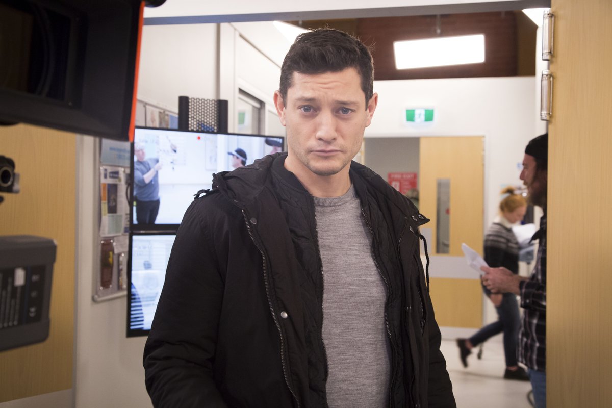 Neighbours tweet media