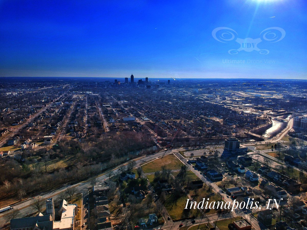 ViewUltimate's tweet photo. Simply put... my city is #beautiful 

#indy #indianapolis #ultimatedroneview #aerialphotography #drone https://t.co/qp1UgTlauN