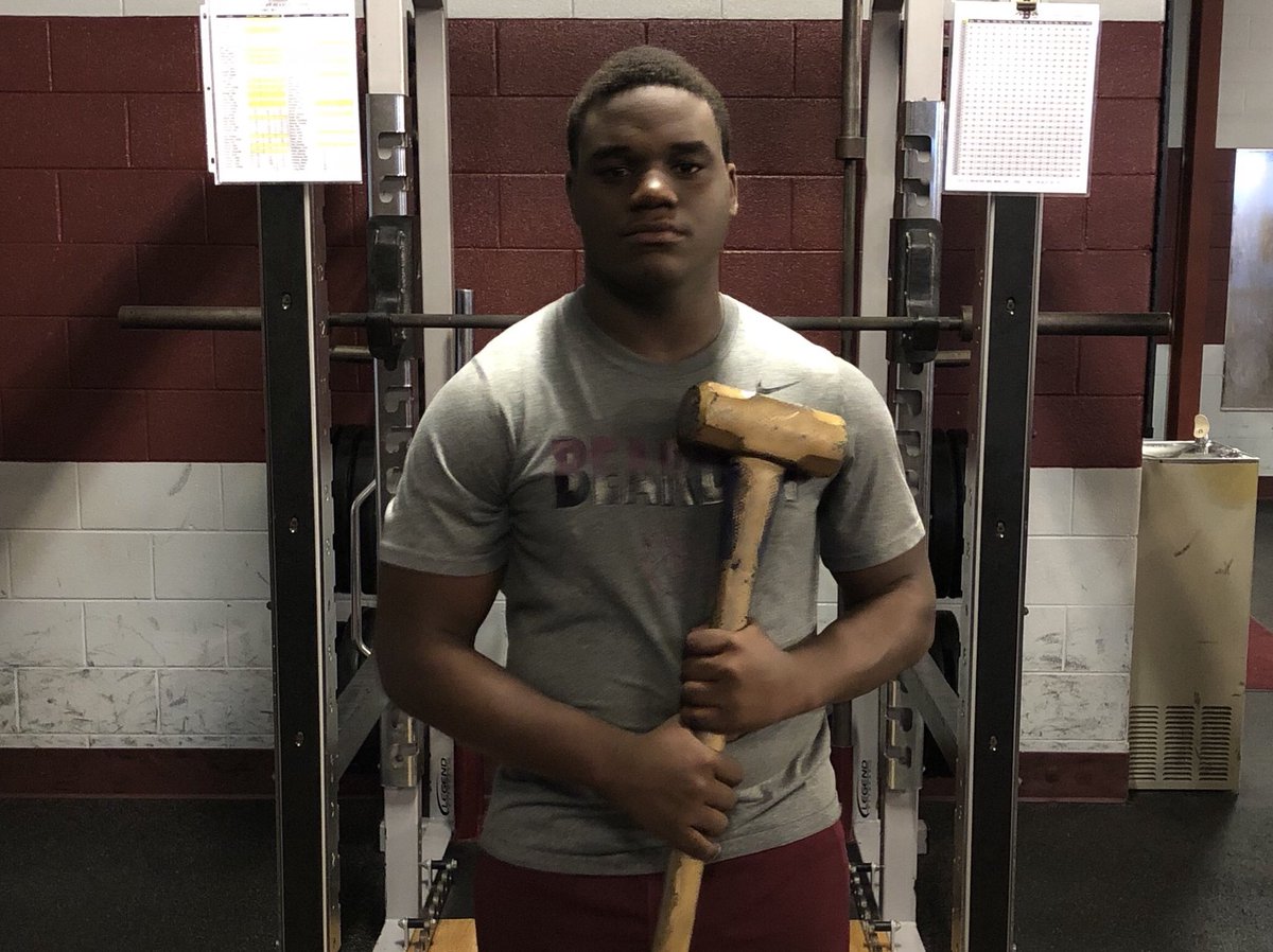 BHSFB_Strength's tweet photo. Big Shoutout to one of our young guys for earning his 1st Iron Dog of the Day...Kam Smith! https://t.co/rldEjnDJCH