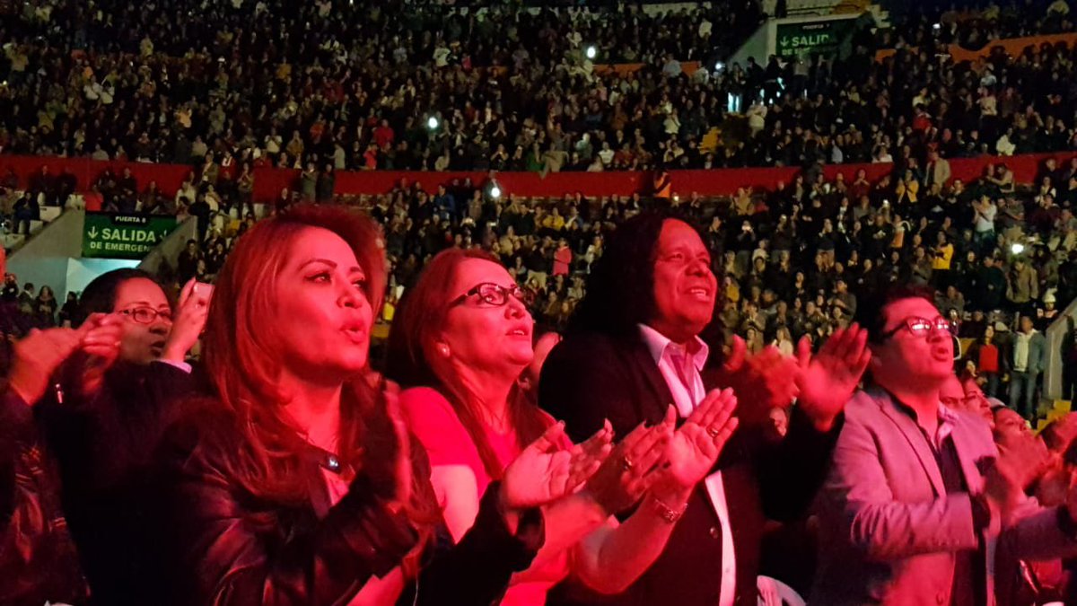 IvoneEsQuito's tweet photo. El #FestivalDelPasacalle nos llena de orgullo de está ciudad diversa, musical, alegre y llena de tradiciones. #AsiTeQuieroQuito #Quito #FiestasDeQuito @Jacinto_1969 https://t.co/ZlCUBG239o
