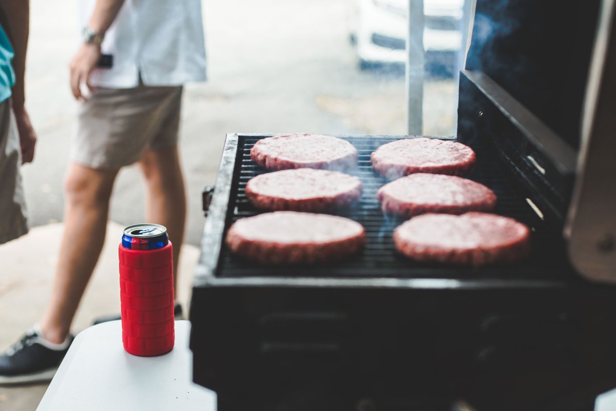 22below_'s tweet image. A cookout + your #22below = perfect combo
