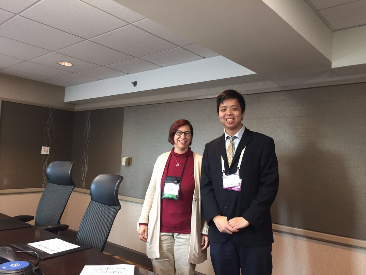 My great pleasure to meet Judy @Judy_Meiksin, who is working restlessly behind the scene on the blogs and the meeting highlights about the ongoing 2018 MRS Fall meeting #f18mrs