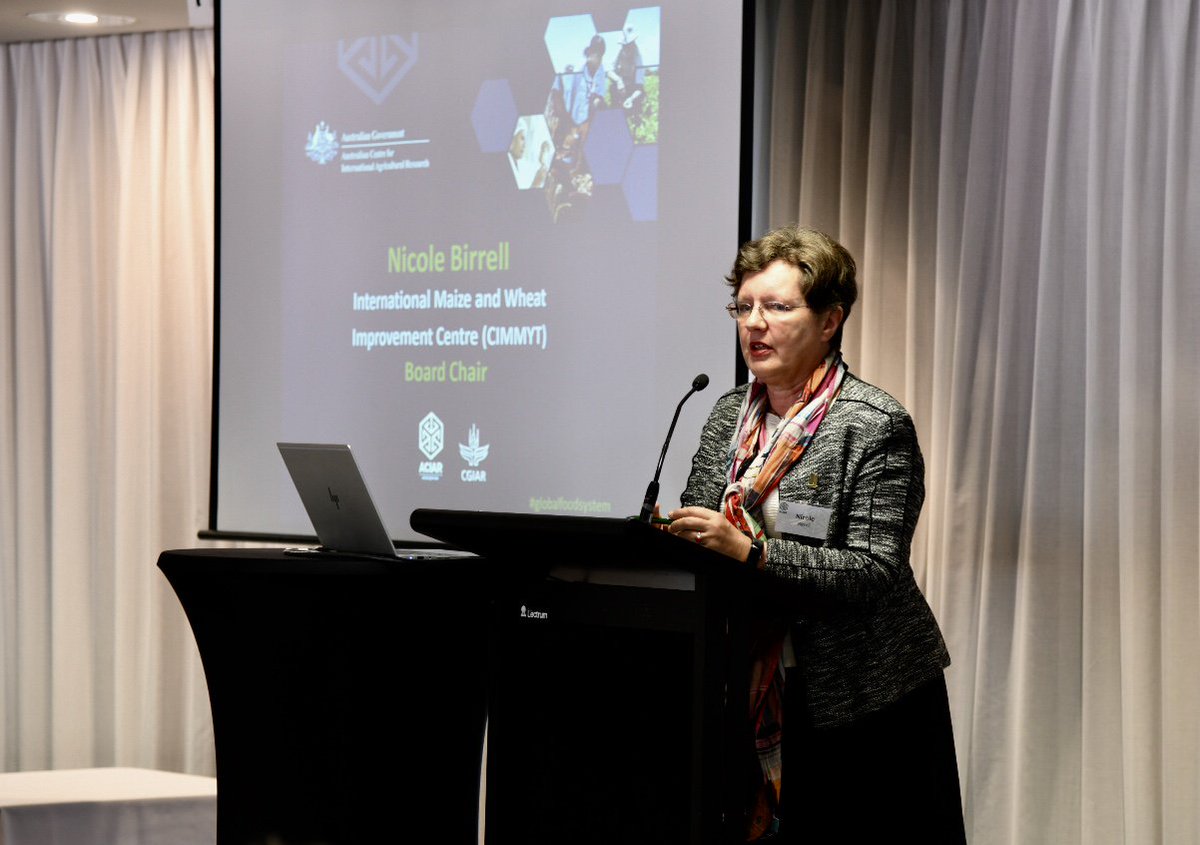 'We do need to broaden the #partnership and look at new ways of generating #funding, and not always in terms of dollars.' Nicole Birrell from @CIMMYT makes the closing remarks at the 'Transforming the #globalfoodsystem: challenges & opportunities' forum in Canberra. @CGIAR