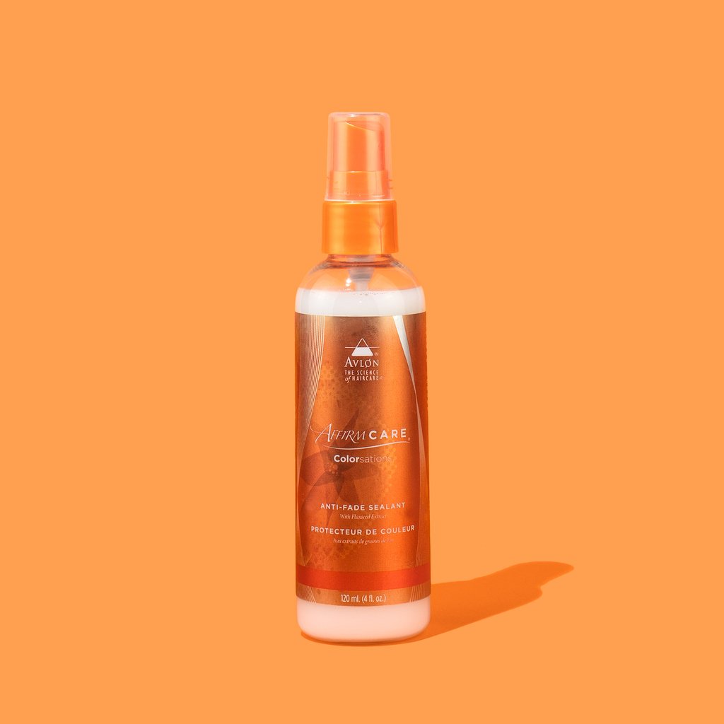 Our Anti-Fade Sealant💛 is a conditioning formula with flaxseed extract. Helps protect hair from thermal damage &amp; contains UV protectant. 🌕