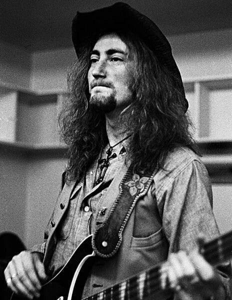 Happy birthday roger Glover deep purple
 73 today 