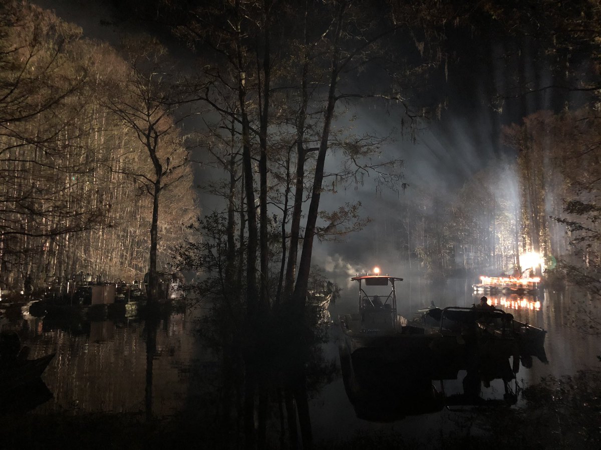 WilmOnFilm's tweet image. Film crews have been shooting scenes for DC Universe’s #SwampThing series on Greenfield Lake today. A sceheduled explosion has yet to happen, but filming is expected to go through the night. #ncfilm @euescreengems #ilm