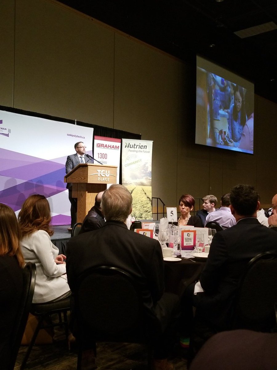 emmanuellem07's tweet photo. Sask PolyTech business and industry dinner - great opportunity to meet some of our up and coming SK business grads and leaders. Thanks @SaskChamber for the invite! #saskpolytechdinners https://t.co/aFqs9cGRvY