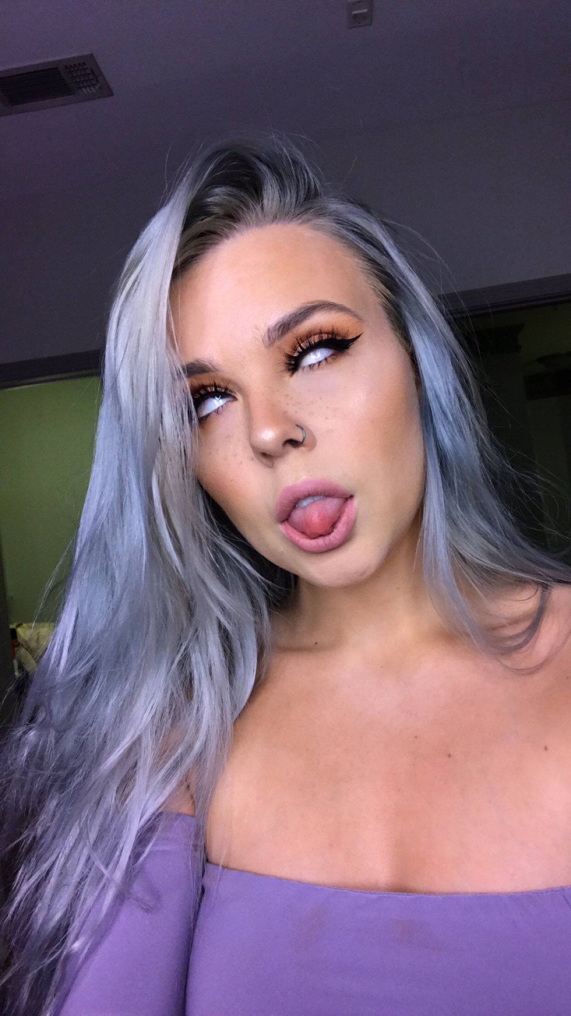 danii on X: I wanna be @awonderland so bad t.coFsr2VYkbuH  X