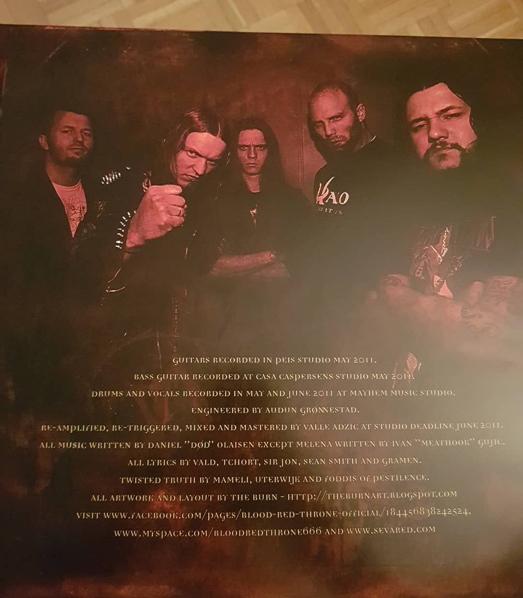 The Metalhead Box On Twitter Now Spinning Blood Red Throne