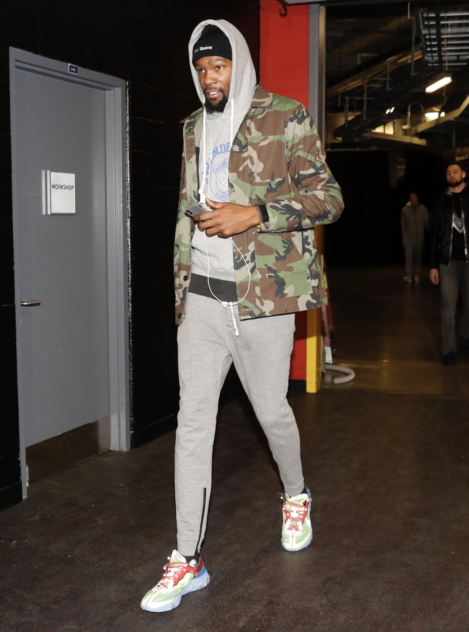 nike react element 87 with jeans