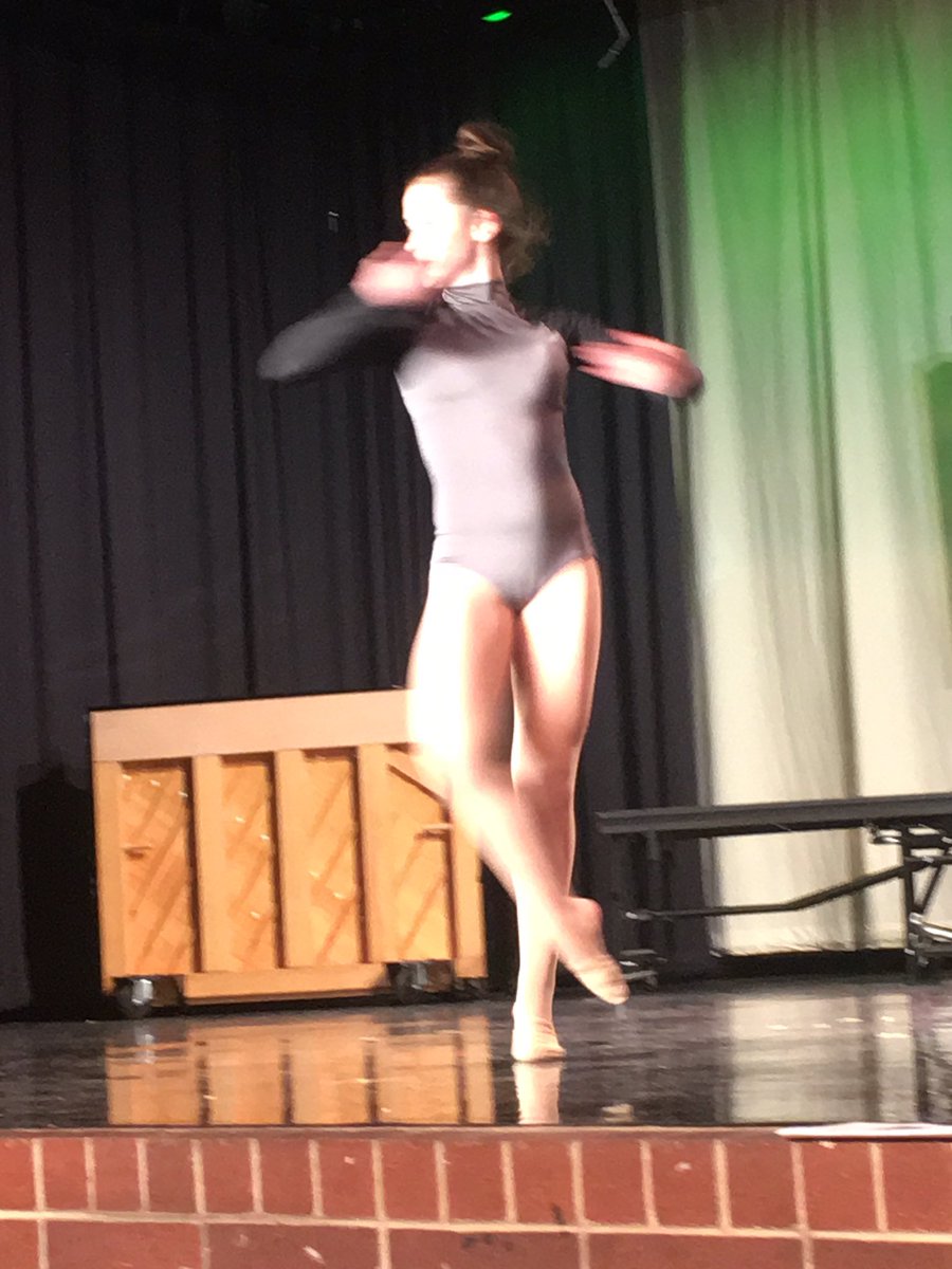 Another dancer my camera couldn’t keep up with. #flyerfollies