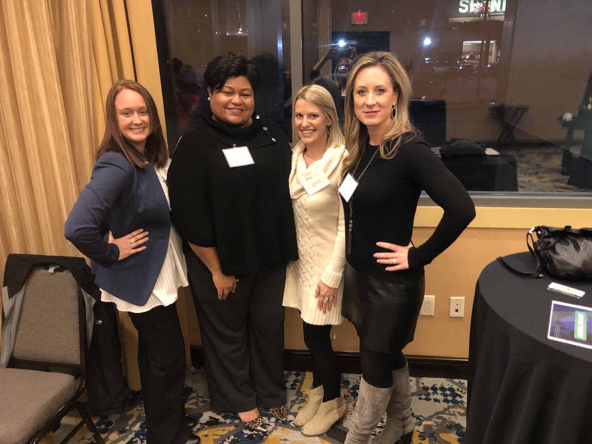 Right_On_Pointe's tweet image. Helping women move up in the business world through golf. What a great concept!🏌🏼‍♀️⛳️
.
.
.
#golfwomenmeanbusiness #AWEwomen #letsgetcertified #womenhelpingwomen #womenempowerment #businesswomensticktogether #womenwhogolf