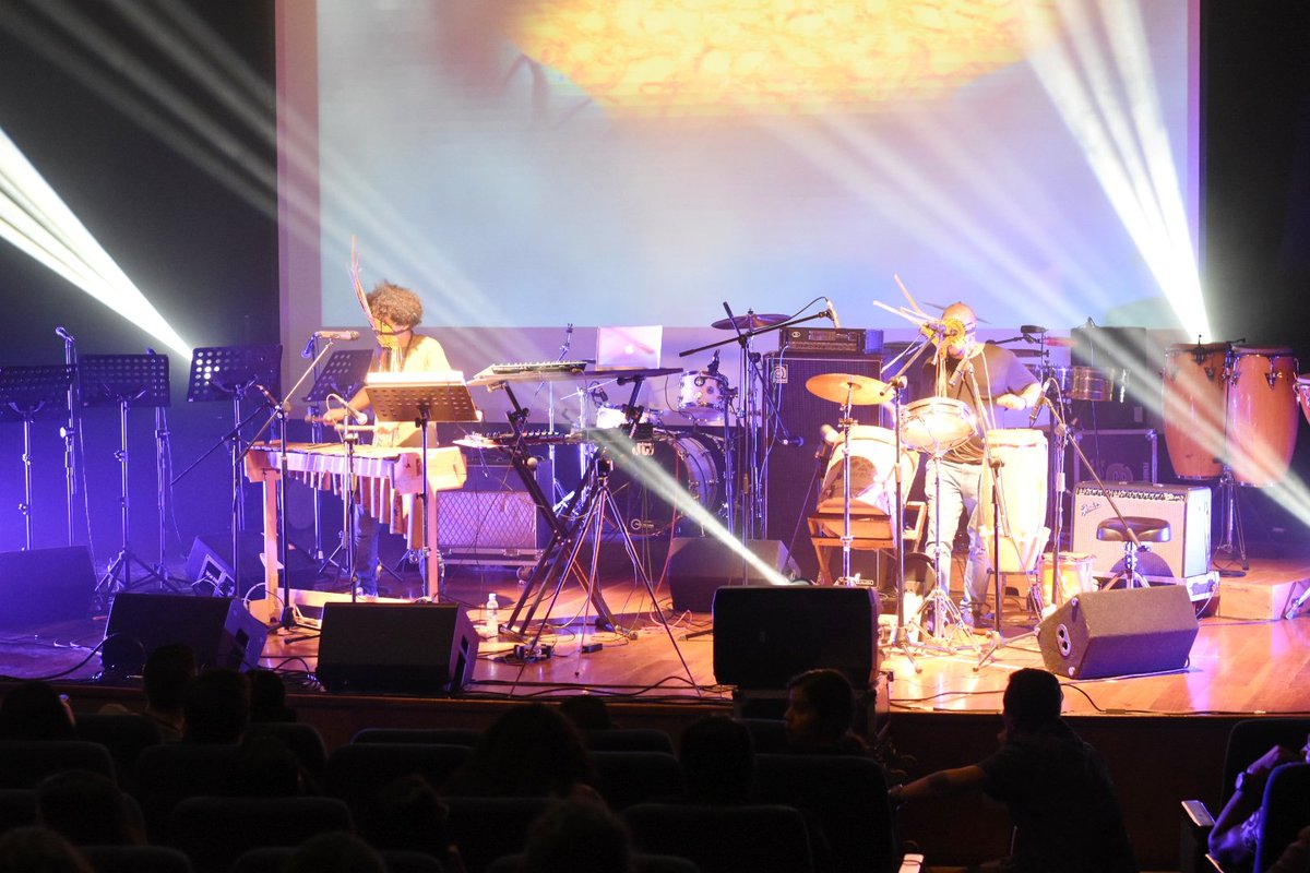 CaliCultura's tweet photo. #CaliEsCreativa con el showcase del #MMP2018 en el Auditorio del Centro Cultural Comfandi. https://t.co/E7d63ssnHx