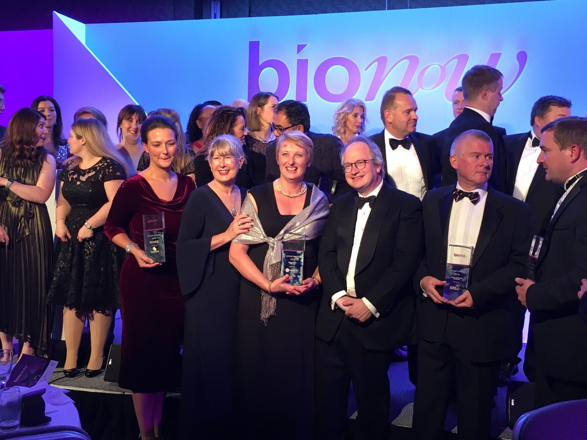 Jackie_Oldham1's tweet photo. Proud to be part of the Bionow celebrations and win the product of the year award ⁦@FemedaLtd⁩ ⁦@MIMITManchester⁩ ⁦@healthinnovmcr⁩ https://t.co/BDsSIB1KzC