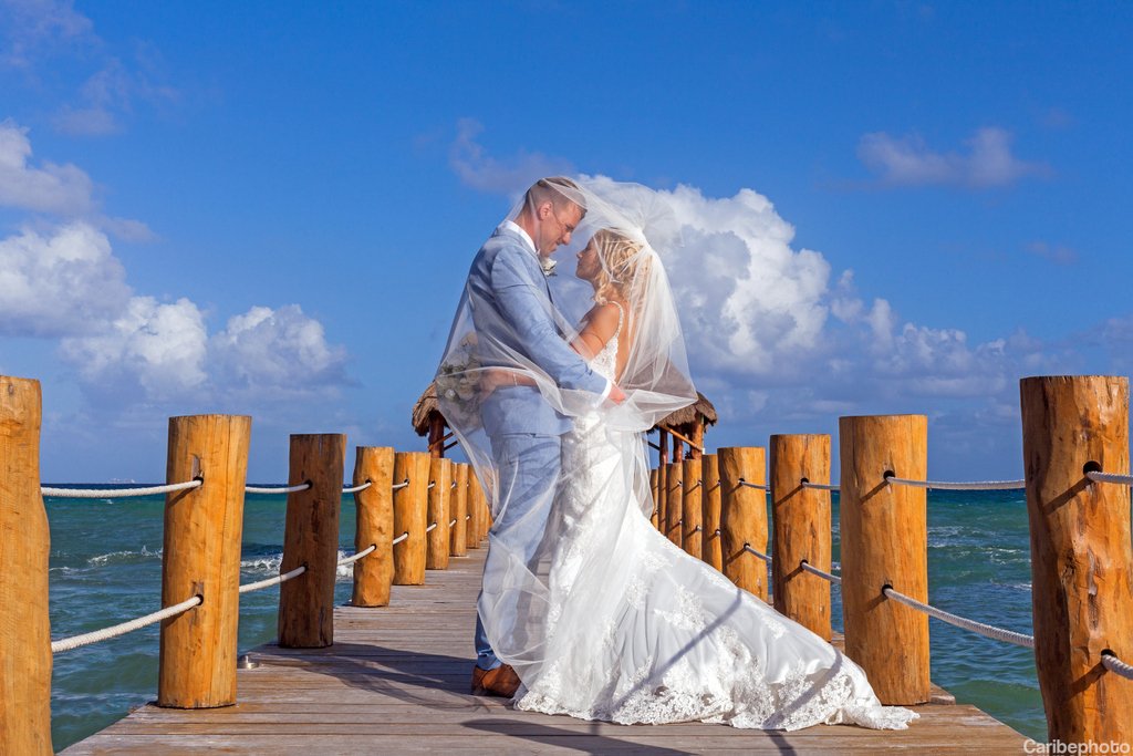caribephoto's tweet photo. "Immerse your soul in love."😍💑

.
.
.
.
.
.
.
.
.
.
.
#wedding #weddingphotographer #destinationwedding #weddingdress #bride #weddinginspiration #weddingplanning #love #joy #happiness #inlove #beachwedding #paradise #happilyeverafter #justmarried #couplegoals #AzulFives https://t.co/bG2bYnB9Ee
