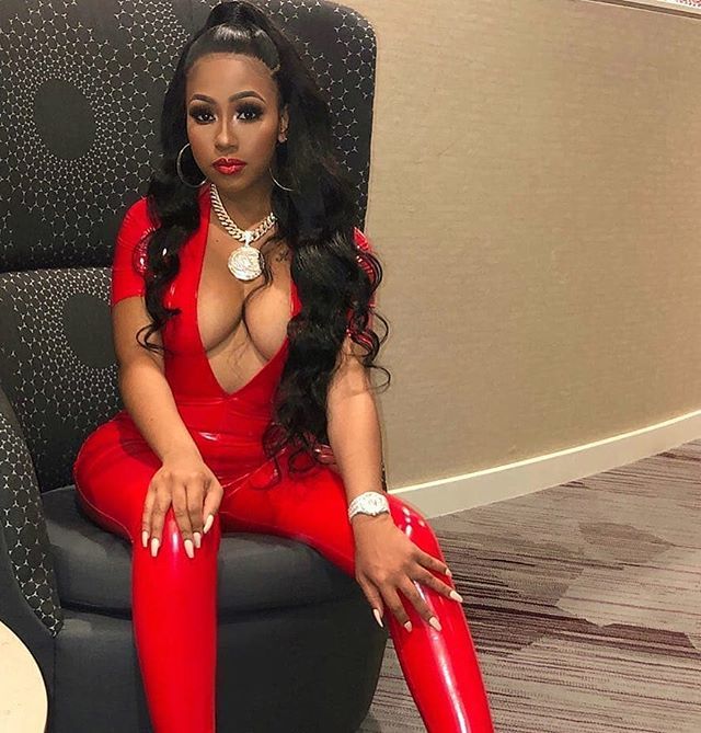 KAOIR_Cosmetics's tweet photo. Did You See @yungmiami305 wearing her #KAOIR "Show n Tell" #GLITZSTICK™ 💋 and @kaoirhair Full Lace Wig 😍😍
__
Shop Now at https://t.co/EwAtbfMKU0 and https://t.co/gGuBv6NFWX
• • • • •
Face by @mlatricemua
Hair by @harold_xxv
Wig: @kaoirhair https://t.co/wiHOggjPWd