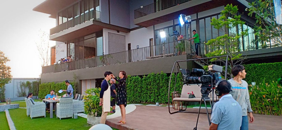 puipuidiary's tweet photo. #แก้วกลางดง #keylighting #lighting #lightingdesign #lightingteam https://t.co/wK6JSNPzcl