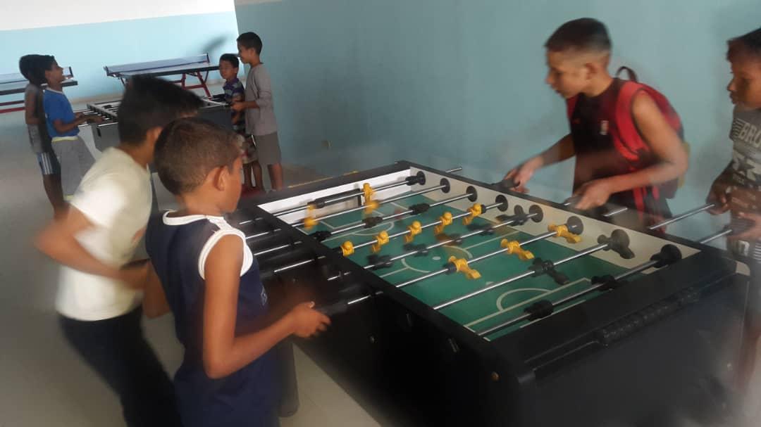 #27Noviembre Caimanera de Fútbol de Mesa #PazyVidaNE #SomosPazyVida <a href="/mimouvargas/">Alexander Vargas</a>  <a href="/DanteRivasQ/">Dante Rivas</a> @Evelyn_guillen <a href="/DPresidencia/">Despacho Presidencia</a> <a href="/DPazyVida/">Despacho Paz y Vida</a> @FunMovPazyVida <a href="/NicolasMaduro/">Nicolás Maduro</a> <a href="/AsuntosDPaz/">Asuntos para la Paz</a> <a href="/dcabellor/">Diosdado Cabello R</a> <a href="/Juniorgpsuv/">Junior Gómez</a> <a href="/Fundamimouv/">Fundación Alexander Mimou Vargas</a> <a href="/MPV_NVAESPARTA/">Paz y Vida Nueva Esparta</a>