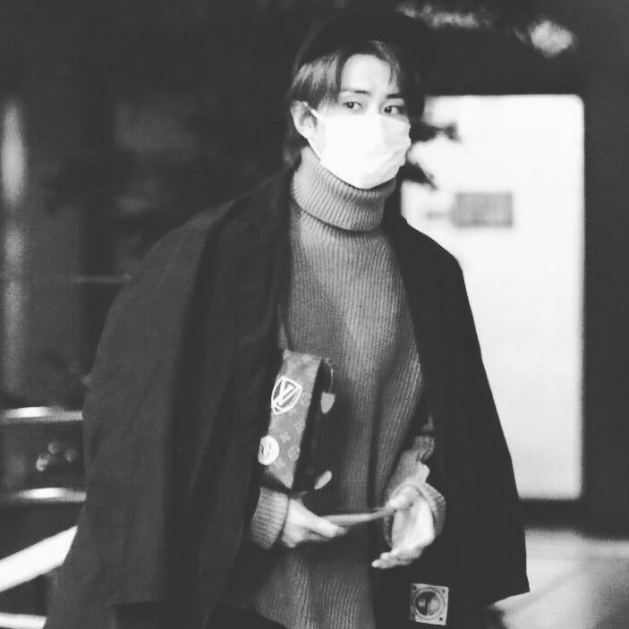 FRIDAY キスマイ北山くん

アイドルが知人と銭湯後、朝まで居酒屋→バーをハシゴ