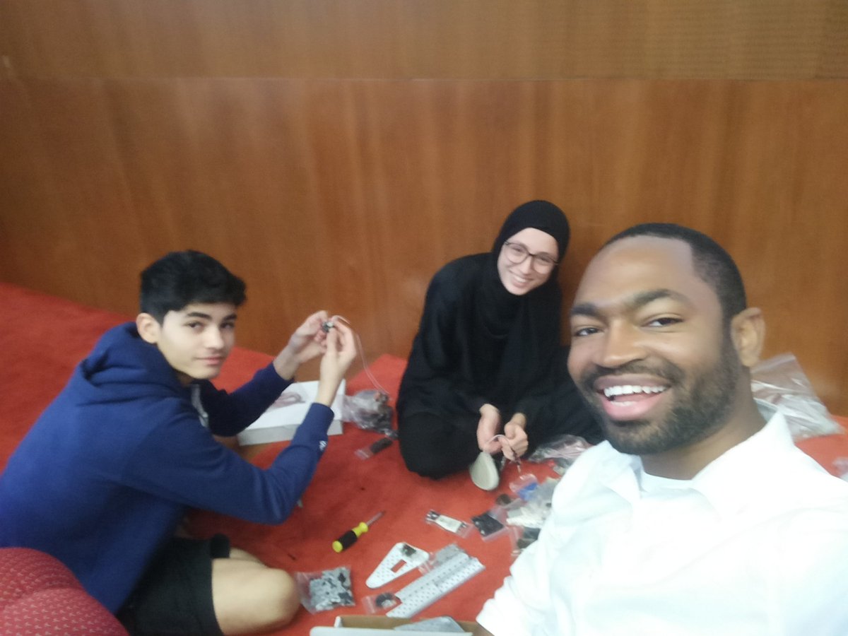 ChinuaMosley's tweet photo. Getting ready for this season of #botball at @CarnegieMellonQ. #ACSDoha #cmuq #edtech #Robotics https://t.co/aRwDGwcYVS