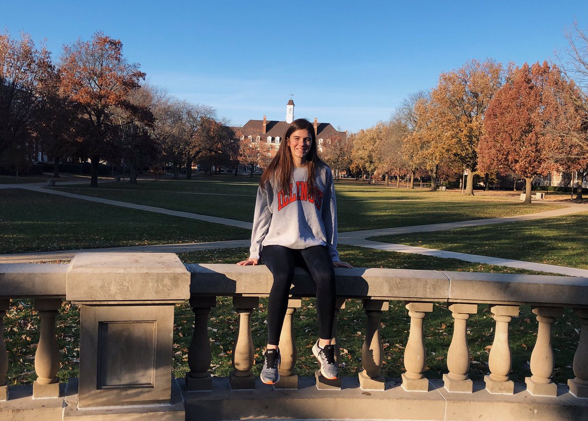 sbingham42's tweet photo. Incredibly excited to announce my commitment to play BIG 10 volleyball at the University of Illinois! A big thank you to my family, teammates, and all of my coaches for supporting me through this process. Can’t wait for what the future holds and I can’t wait to be an Illini!!🔹🔸 https://t.co/LhTLlSAQlf