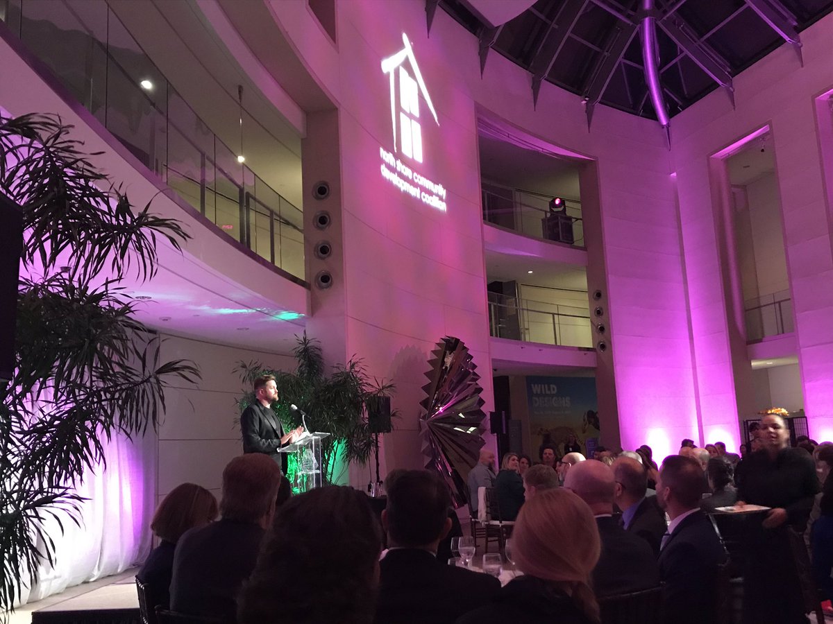 sannstanton's tweet image. #SalemMA is so lucky to have the @NorthShoreCDC, and I’m so lucky to be friends w/ @Mickster18. From quality affordable housing, to the #PuntoUrbanArtMuseum, the CDC brings &amp;amp; gives back so much to our community. Another great annual dinner! #dreambuildcreate