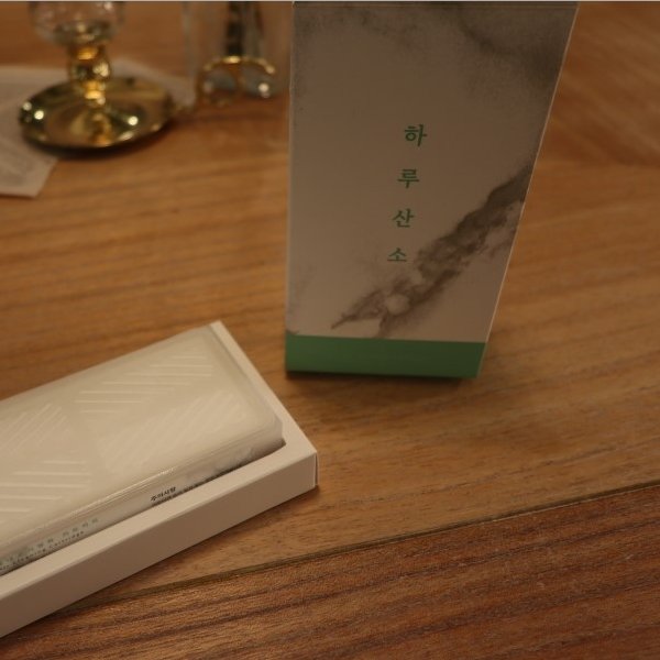 valueofday's tweet image. 하루산소가 알려드리는 주말 미세먼지 일기예보 2018-11-30(금)~12-1(토)
미세먼지 매우 나쁨북서풍이 불면서 또 중국발 미세먼지가 또 한국으로 밀려옵니다. 꼭 외출시에는 마스크(KF80이상, KF94권장 - 산업용 방진 1, 2급)를 착용하시구요.
#미세먼지 #초미세먼지제거 #미세먼지나쁨 #미세먼지대책