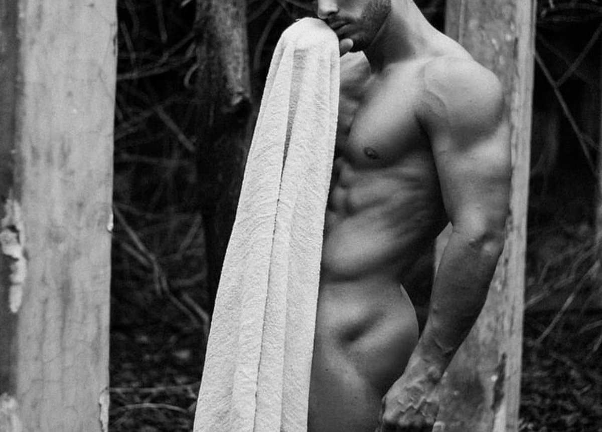 TrueLordOfEvil's tweet image. Come.