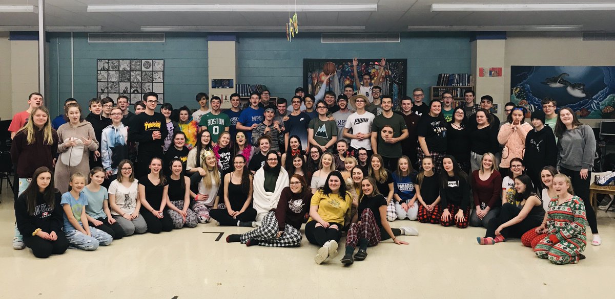 This wonderful group of students raised $4200 for our school community programs this evening. Another successful Huskies for Heroes! <a href="/stephendalley67/">Steve Dalley</a> <a href="/MPSH1718/">MPSH COUNCIL🌷🐺</a>