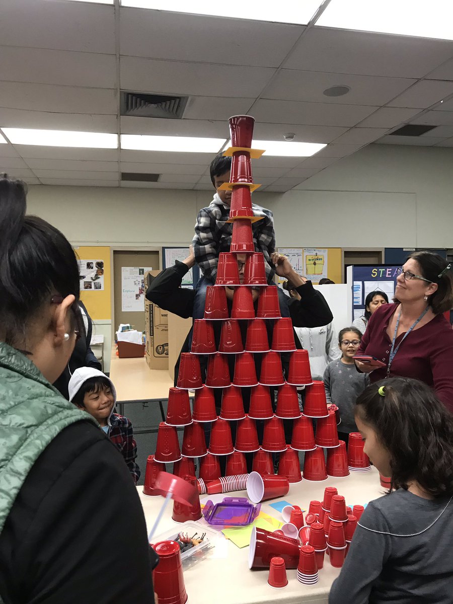 MsWolff85's tweet photo. So proud of our Broncos showing off their hard work and thankful for the families that came out to STEAM Night tonight! Also grateful for my colleagues that kept me updated while I was home sick. I can’t wait to see what they do in the spring!💛💙 @BobierBroncos @VistaNGSS https://t.co/dkAmB3UVY5
