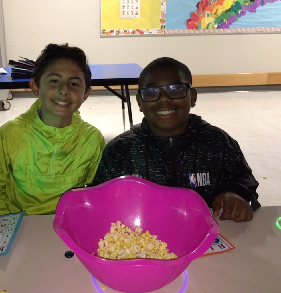 SWS_ESS's tweet photo. Our fall parent input forum was glow bingo and boy did we have fun 🤩🌟 https://t.co/7XQEAoTHts