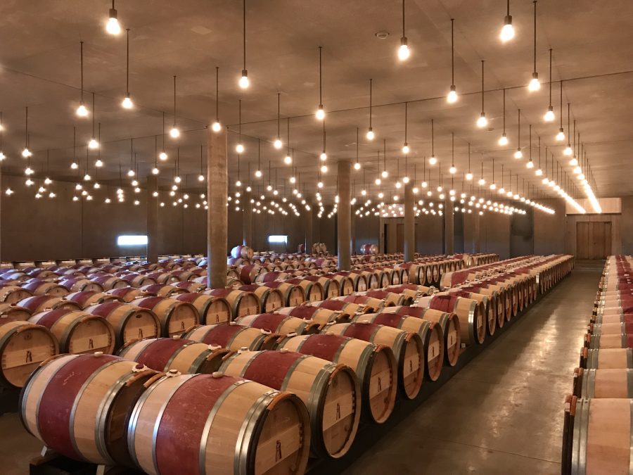 NOVEMBER 2018 WINE INVESTMENT UPDATE
-A new world record at wine action
-Fine wine investment
-Talking trade 
-Wine of the Year
-International Wine Challenge

#Wine #winetime #winery #winelovers #investments 

cruwineinvestment.com/november-2018-…