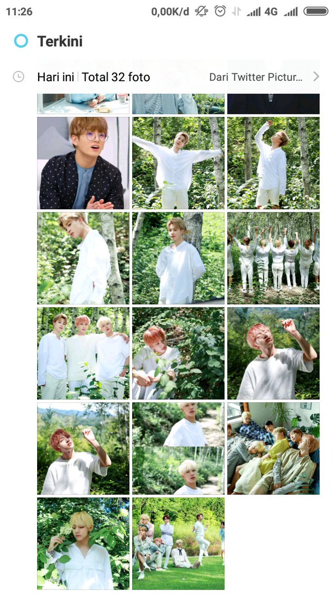 PujiRhy98's tweet photo. Tiba" galeriku penuh foto mereka humm nak masalah hijau" nature paling fresh eh mana foto oppa" terdaebak...BTS https://t.co/miNJLuoKlW
