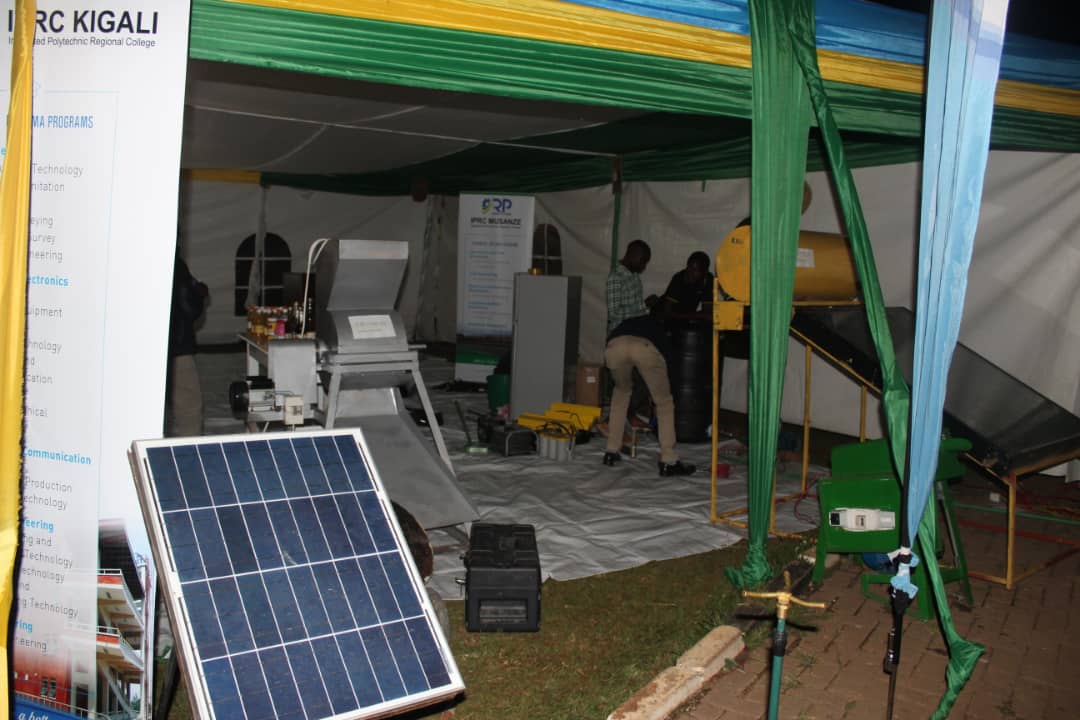 RwandaPolytec's tweet photo. You can find our products made by @IPRCMusanze @TumbaCollegeTCT and @IPRCKigali  at Gikondo Grounds. #MadeInRwExpo18 @ritaclemence @jamesgashumba @abem2002 @DMulindahabi https://t.co/PSnVzETj3O