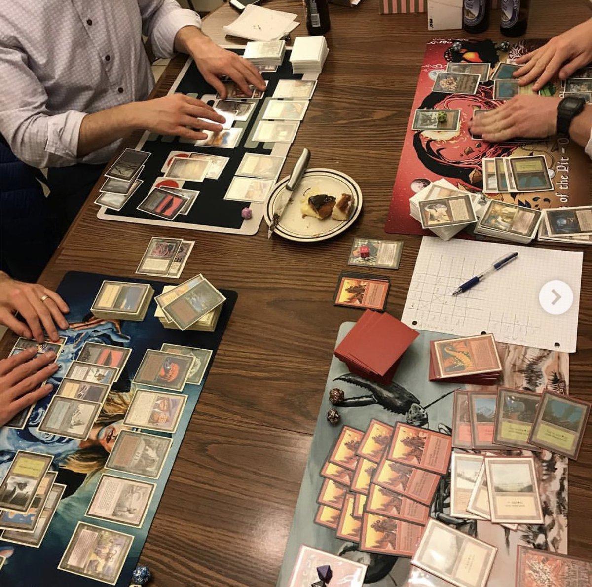 PitcastPod's tweet photo. Scenes from tonight’s OS95-EDH superbrawl: Lords Etters, Semmens, Moss & Meatball locked horns in the Dungeon of Doom for 3.5 hours.
#oldschoolmtg #os95 #edh #lordsofthepit #chicagooldschool #btfooc https://t.co/PdL4BPc9KQ