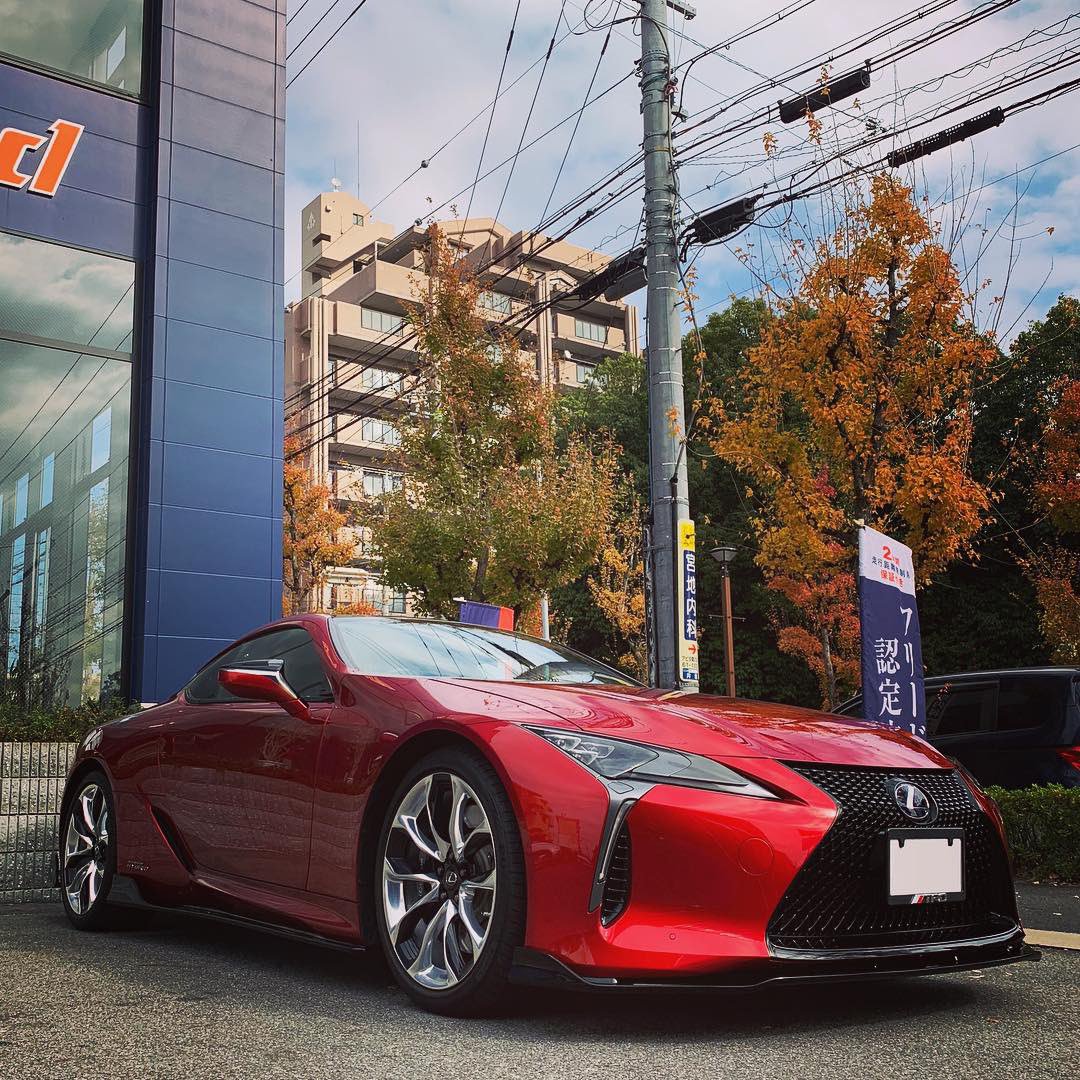 日本で一番gt Rを販売してきたクルマ屋 در توییتر 世界にたった１台お客様だけのlc ついに完成致しました 秋 紅葉 Lexus Lc Lc500 カスタムカー アーティシャンスピリッツ 車好きな人と繋がりたい 写真