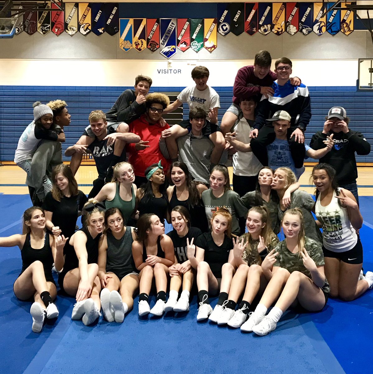 GVSPIRIT's tweet photo. AMAZING final practice before STATE for GV Varsity Cheer! Some pretty incredible FOOTBALL players joined us tonight. LOVED your enthusiasm and thoughtful feedback! πππ#all4one #riseup #dominatestate #gettinginthereps https://t.co/DFd3vqSUY0