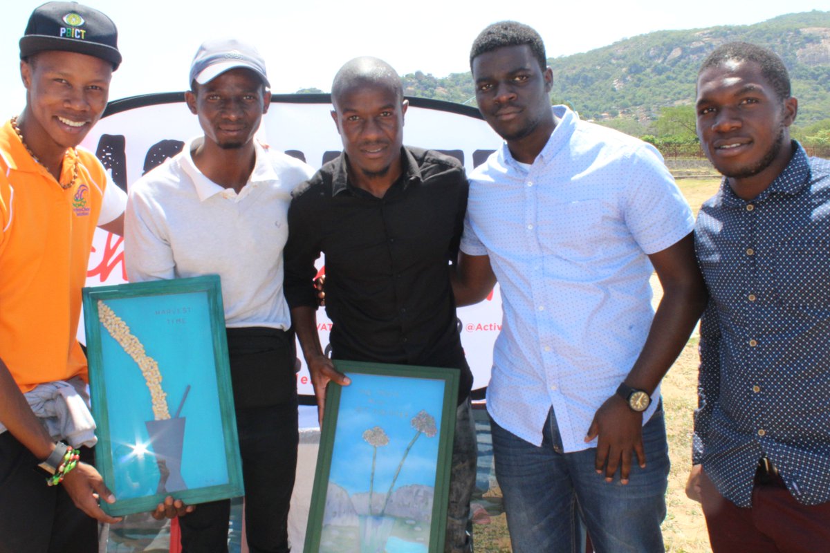 theeMzwandile's tweet image. Today @ActivateZA is in Kabokweni stadium in @MpumalangaGov to host a youth market day. We are creating access to market opportunities for youth owned businesses. #PowerForGood #CommittedToChange #PayingItForward