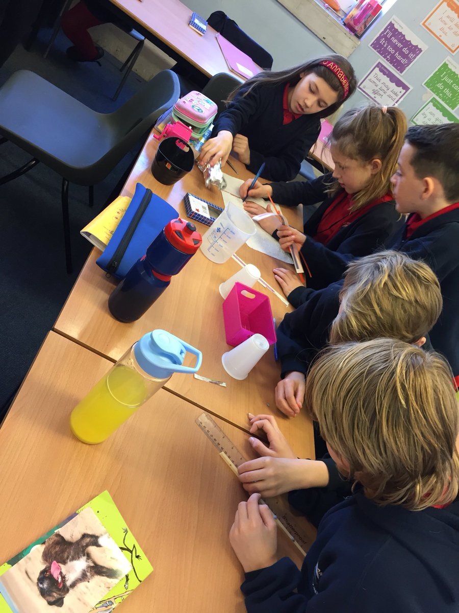 Hendrefoilan's tweet photo. Y5 are using their planning to prepare their Water Absorption experiment!
#hdfpy5 #hdfpscience #hdfpteamwork https://t.co/ad8msLwyrK