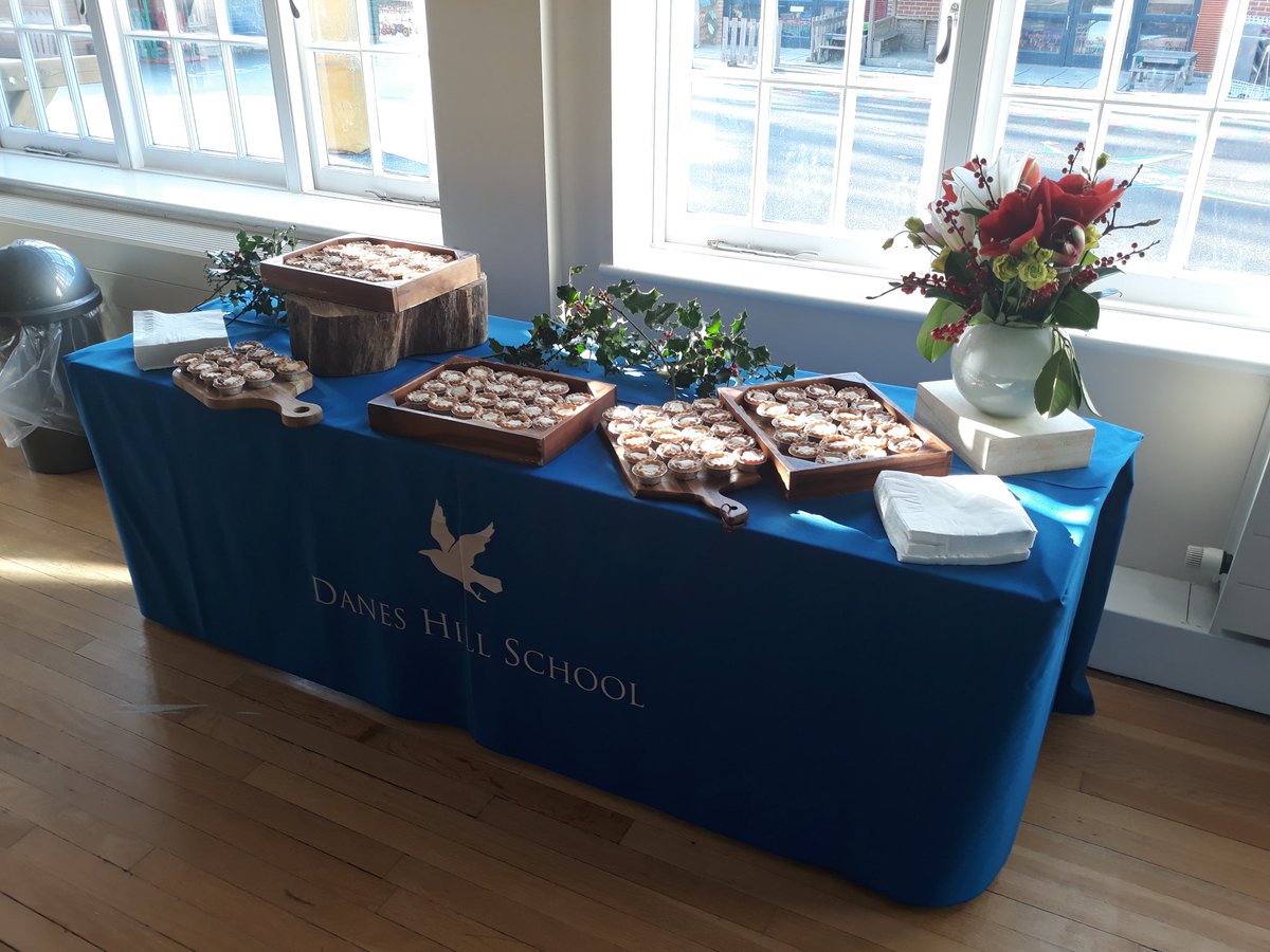 Let Christmas begin. <a href="/HolroydHowe/">Holroyd Howe</a> <a href="/smowenHH/">Stephen Mark Owen</a> <a href="/ste/">Ste</a>