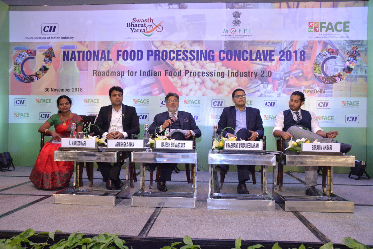 cii_face's tweet photo. The session on "Next Generation companies: Breaking the Clutter" at #CIIFoodProcessingConclave. A session to recognize the ‘Next-gen companies in #FoodProcessing industry. #SwasthaBharat @MOFPI_GOI @Rabobank @SoulfulFoodCo @sattviko @gooddotofficial @THEbrahimAkbari @getdoodh https://t.co/HsaXSb3dF7
