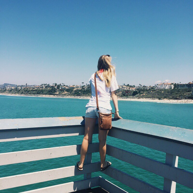miabaumunk's tweet photo. happy birthday to the love of my life, @Brookeattebery. You’ll always be my person even though we’re miles apart. Love you forever &amp; ever 💛 https://t.co/YA4x9gdcXC